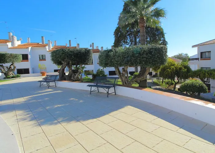 Oliveiras * Αλμπουφέιρα